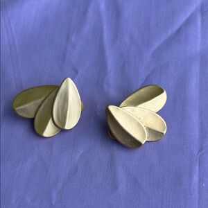 Vintage Erwin Pearl Elegant Gold Leaf Earrings